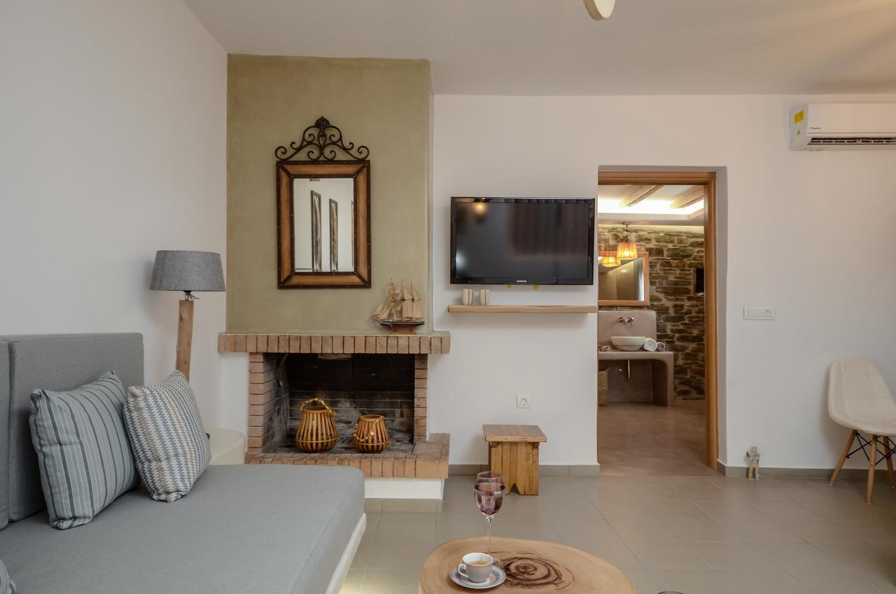 Flora'S Villa With Plunge Pool Agkidia Exterior foto
